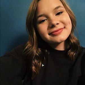 Meet your Posher, Isabelle